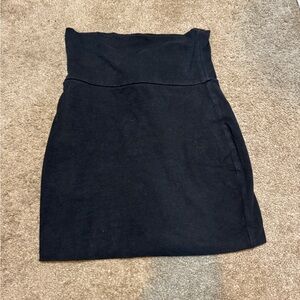 Black pencil mini skirt